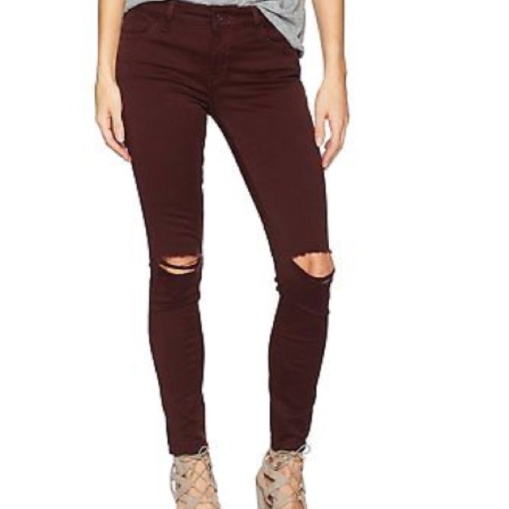 NWT DL1961 Distressed Skinny Jean/Denim